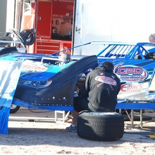 Ryan gets his car ready for action Saturday afternoon. (Jim Rosas Photo)